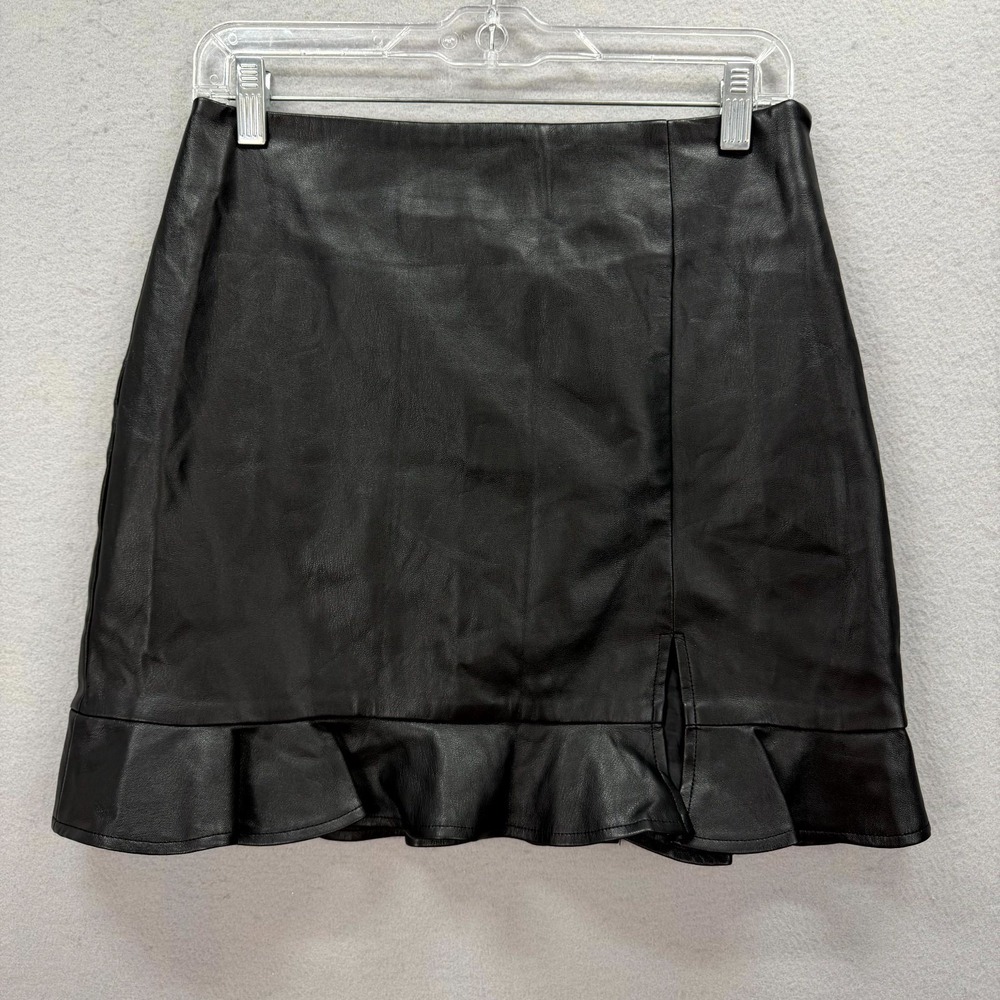 Versona Faux Leather Mini Skirt Womens 8 Black Lined Ruffled Hem Summer Side Zip